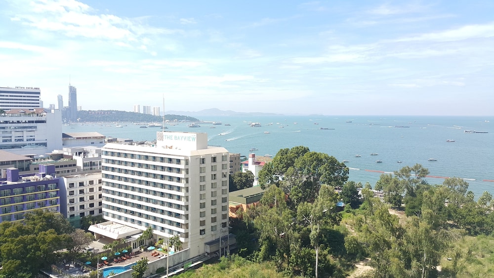 Vtsix Condo Rentals at View Talay 6 Pattaya 5/71