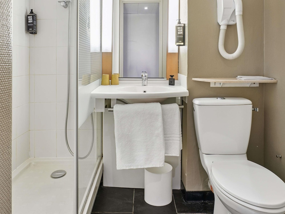 Ibis Paris Porte dOrleans 73/75