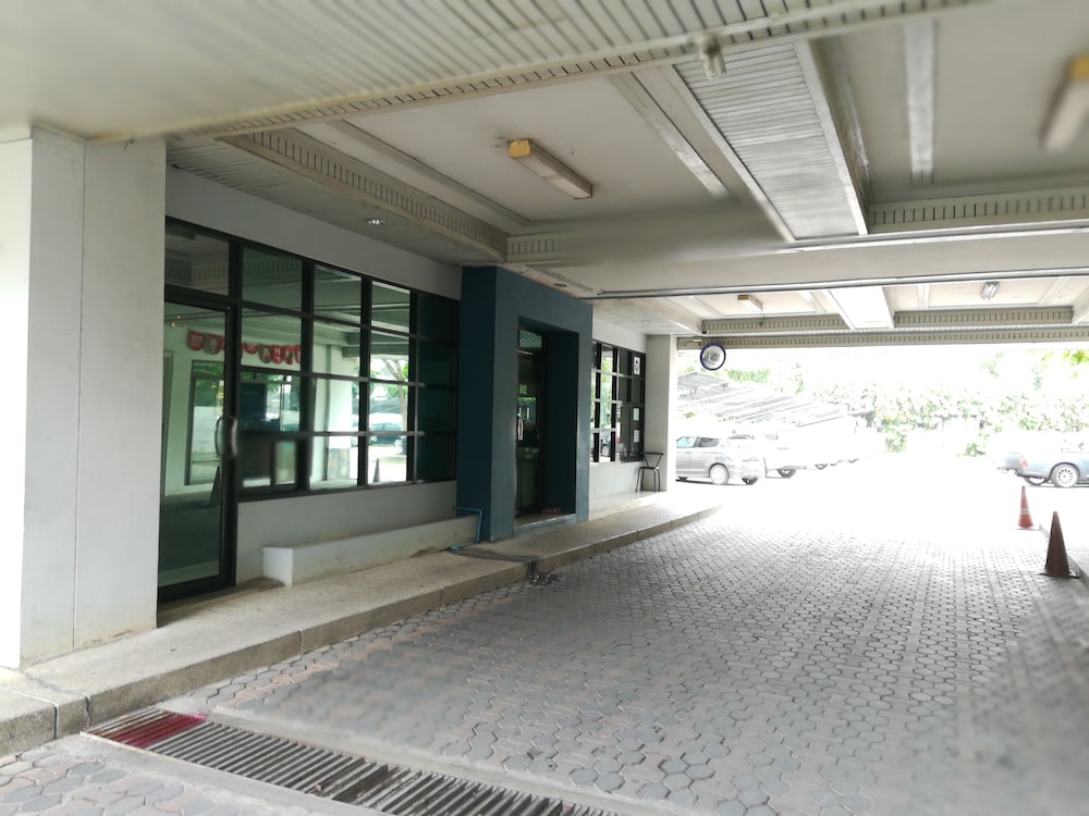 KOMOL RESIDENCE BANGKOK 47/65