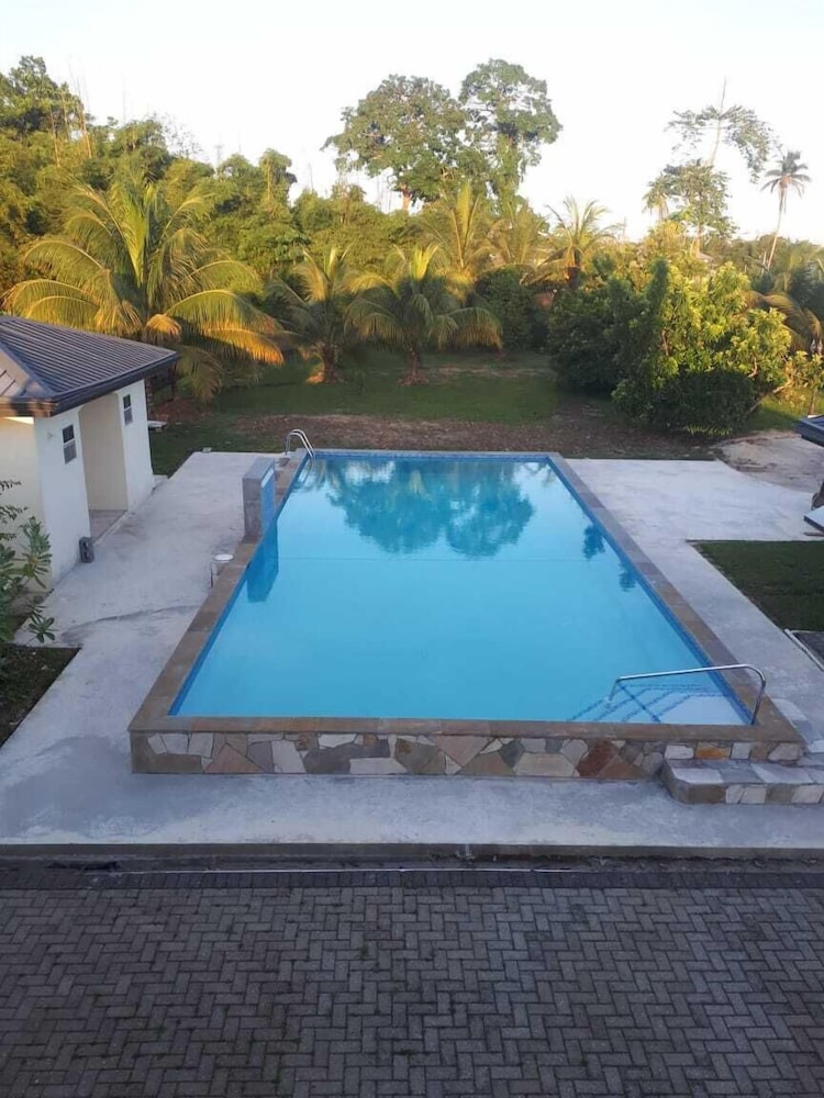 Piarco Village Suites 11/20