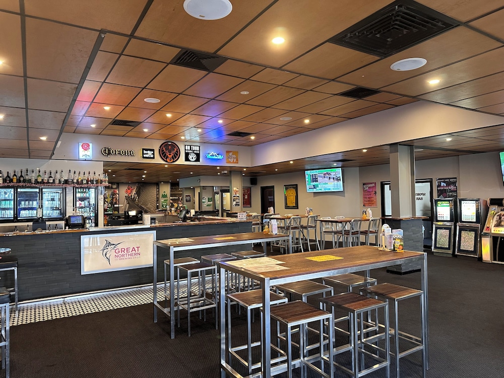 Hervey Bay Hotel and Resort 17/27