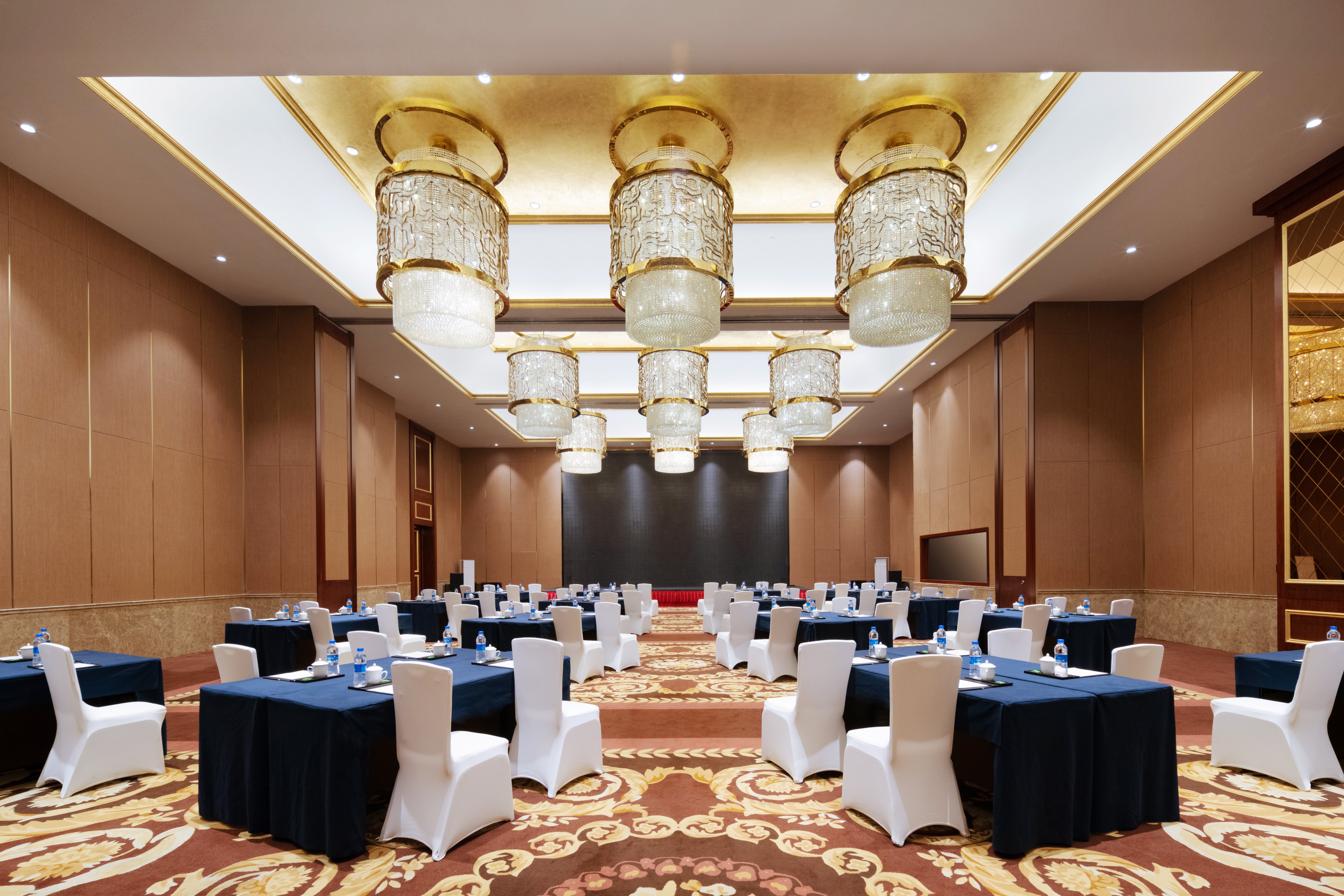 Intercontinental Resort Lhasa Paradise 34/50