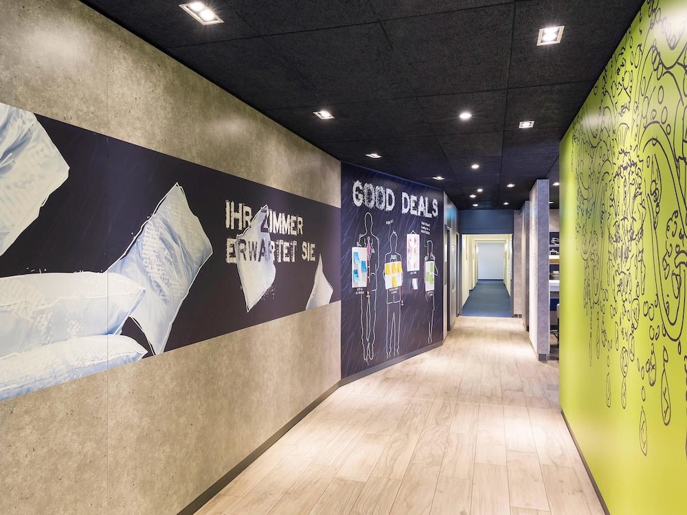 Ibis Budget Zurich Airport 11/69