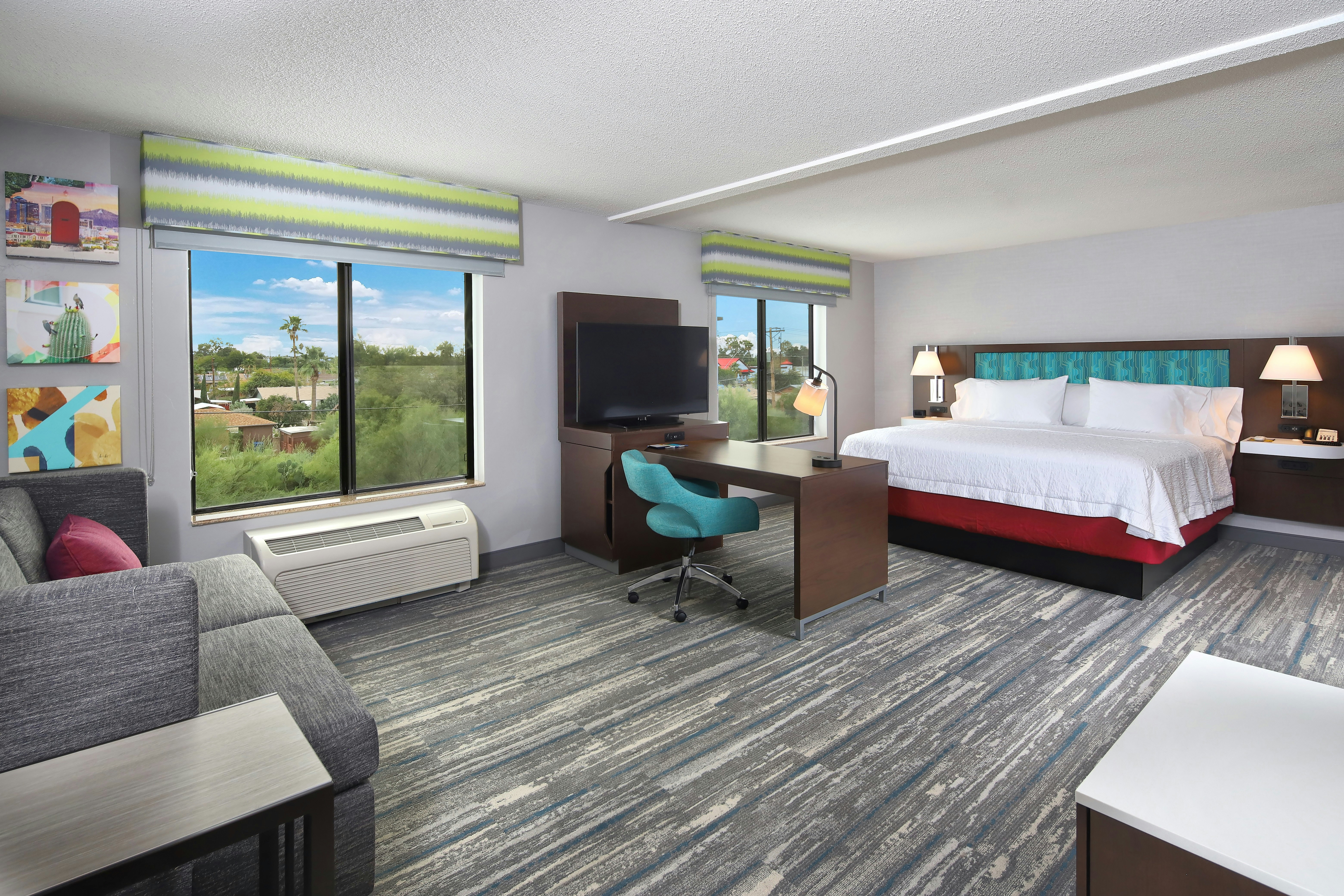 STUDIO, KING BED, ACCESSIBLE