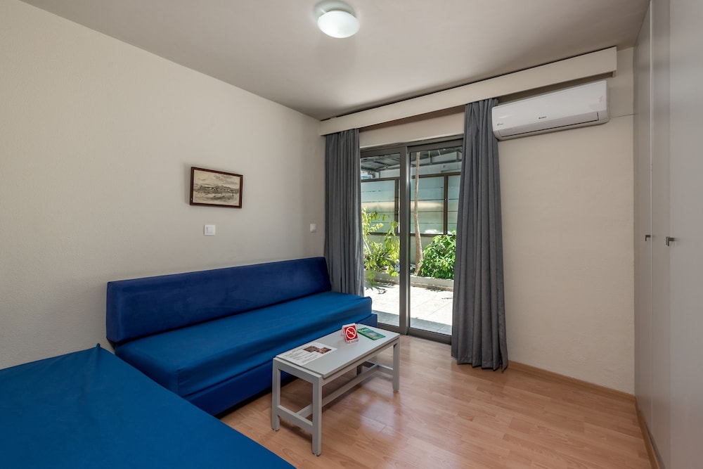 7 Palms Hotel Apartments 29/49