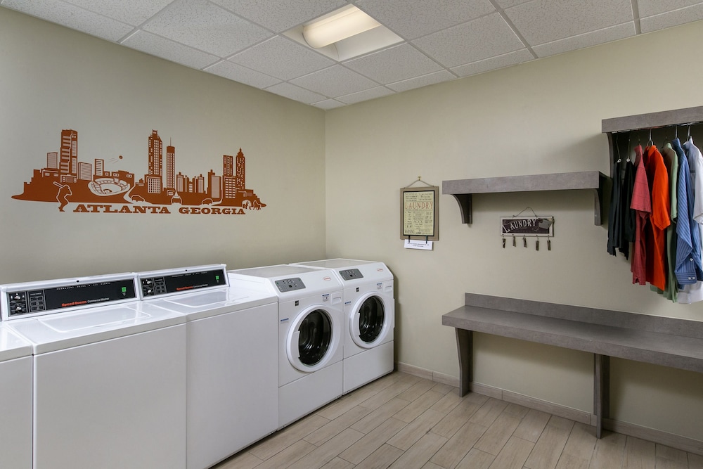 Staybridge Suites Atlanta Midtown 11/43