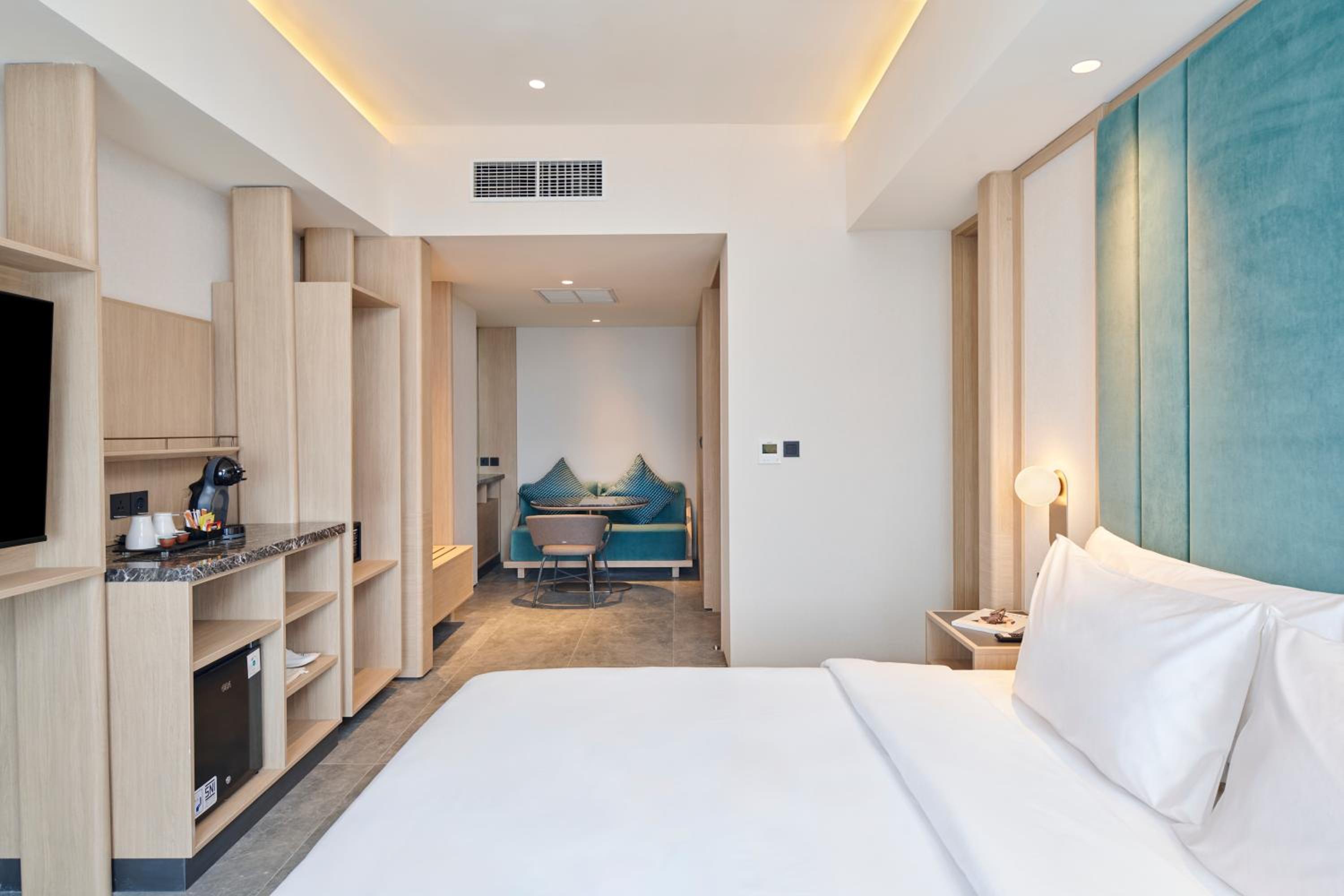 Room at VIVERE Hotel, ARTOTEL Curated, Gading Serpong