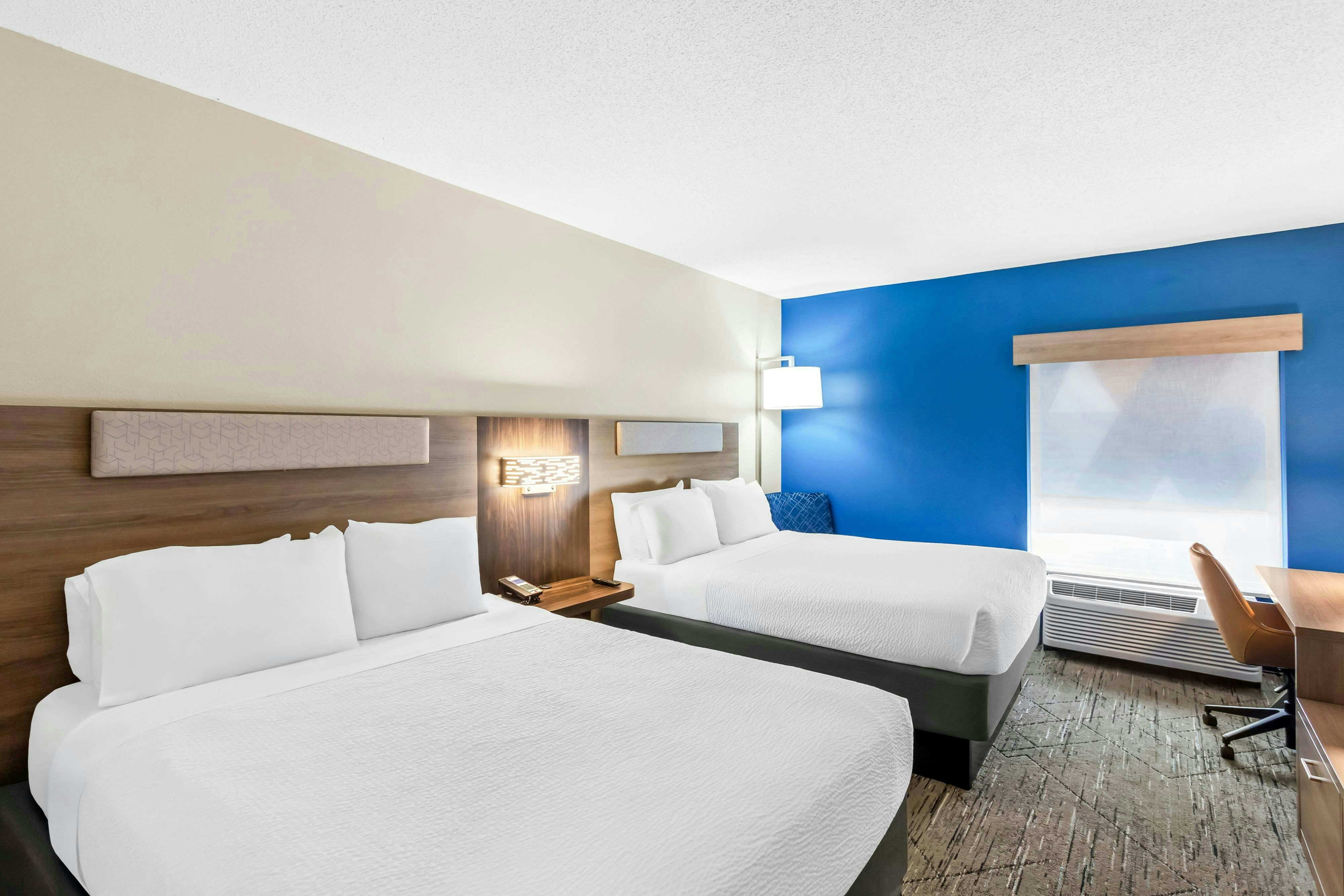 Holiday Inn Express Hotel And Suites Charleston Southridge 20/50