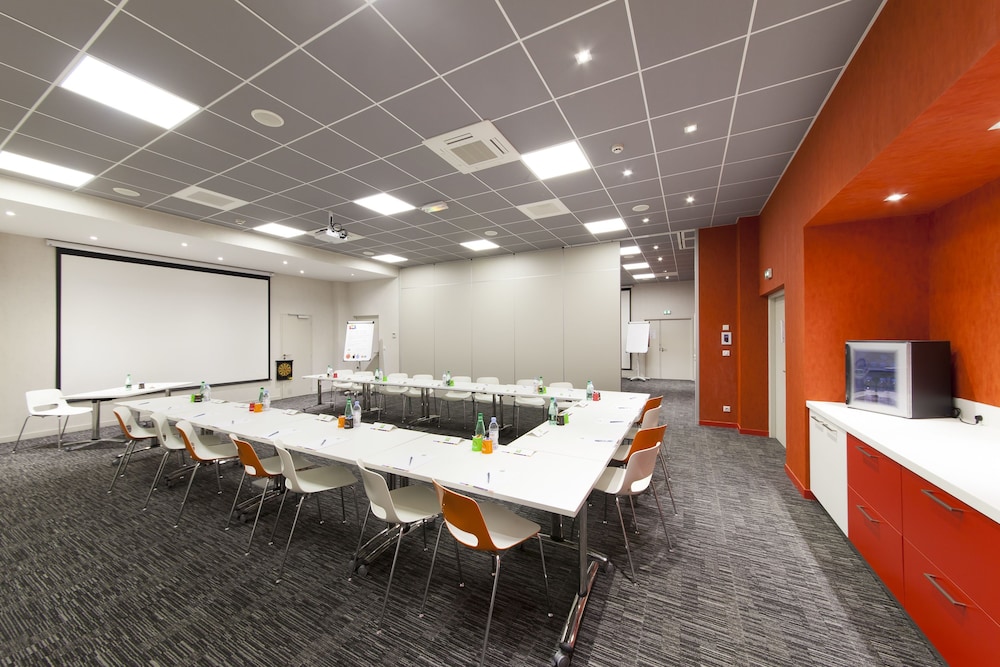 Ibis Styles Poitiers Centre 38/49