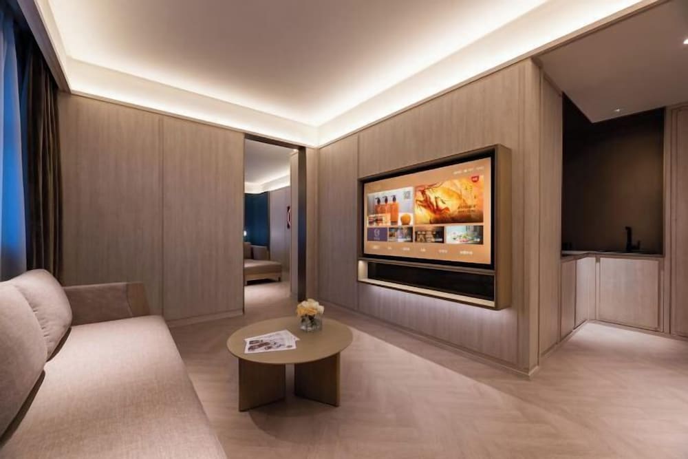 Orange Crystal Hotel (North the Bund East Daming Road) 48/59