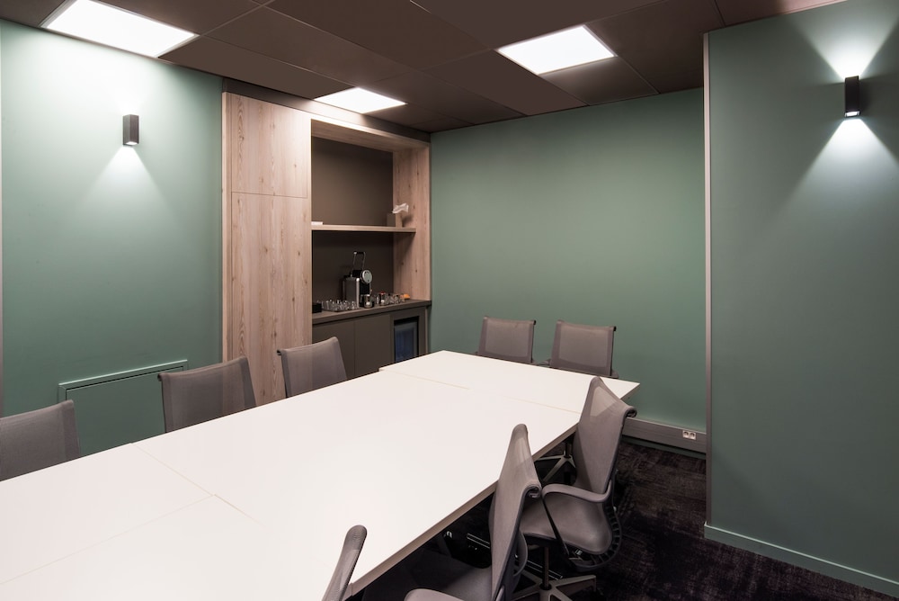 Novotel Saint Etienne Centre Gare Chateaucreux 32/65