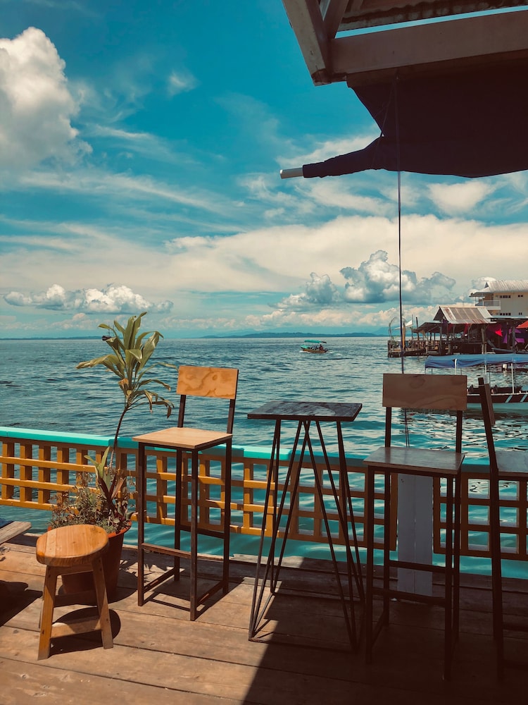 Socialtel Bocas del Toro Panama 53/60