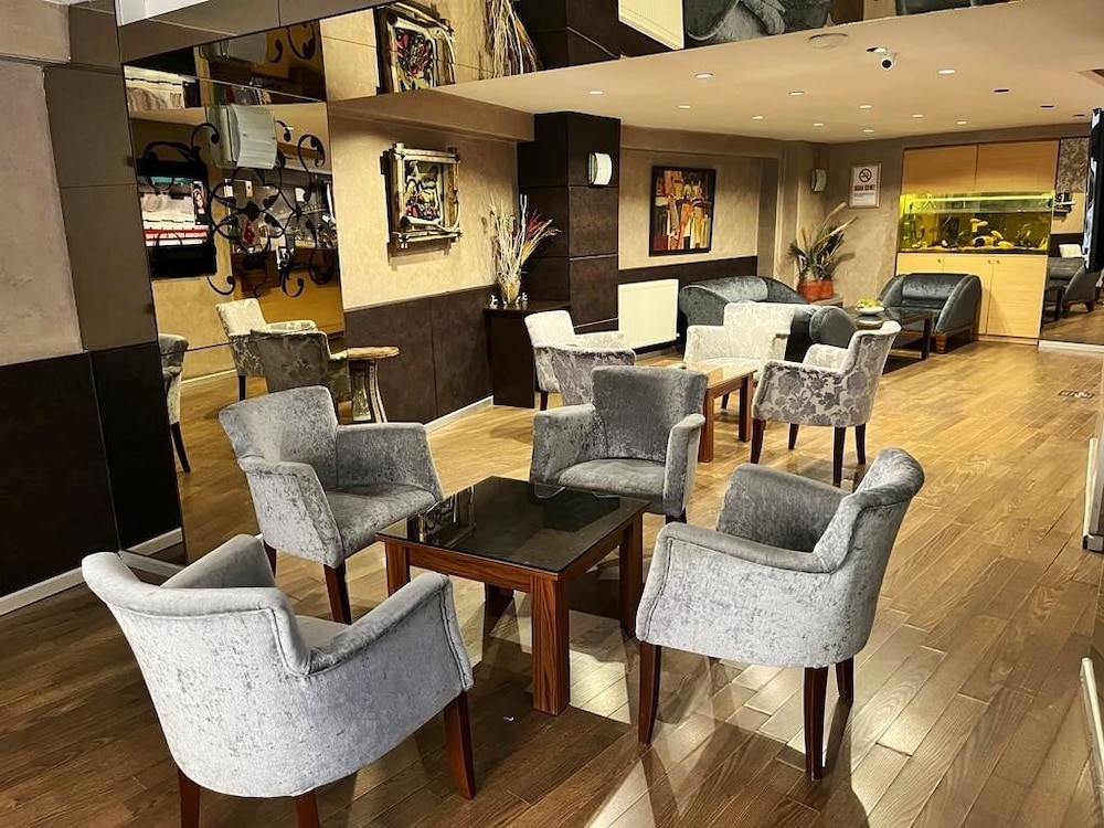 Sureyya Hotel 37/50