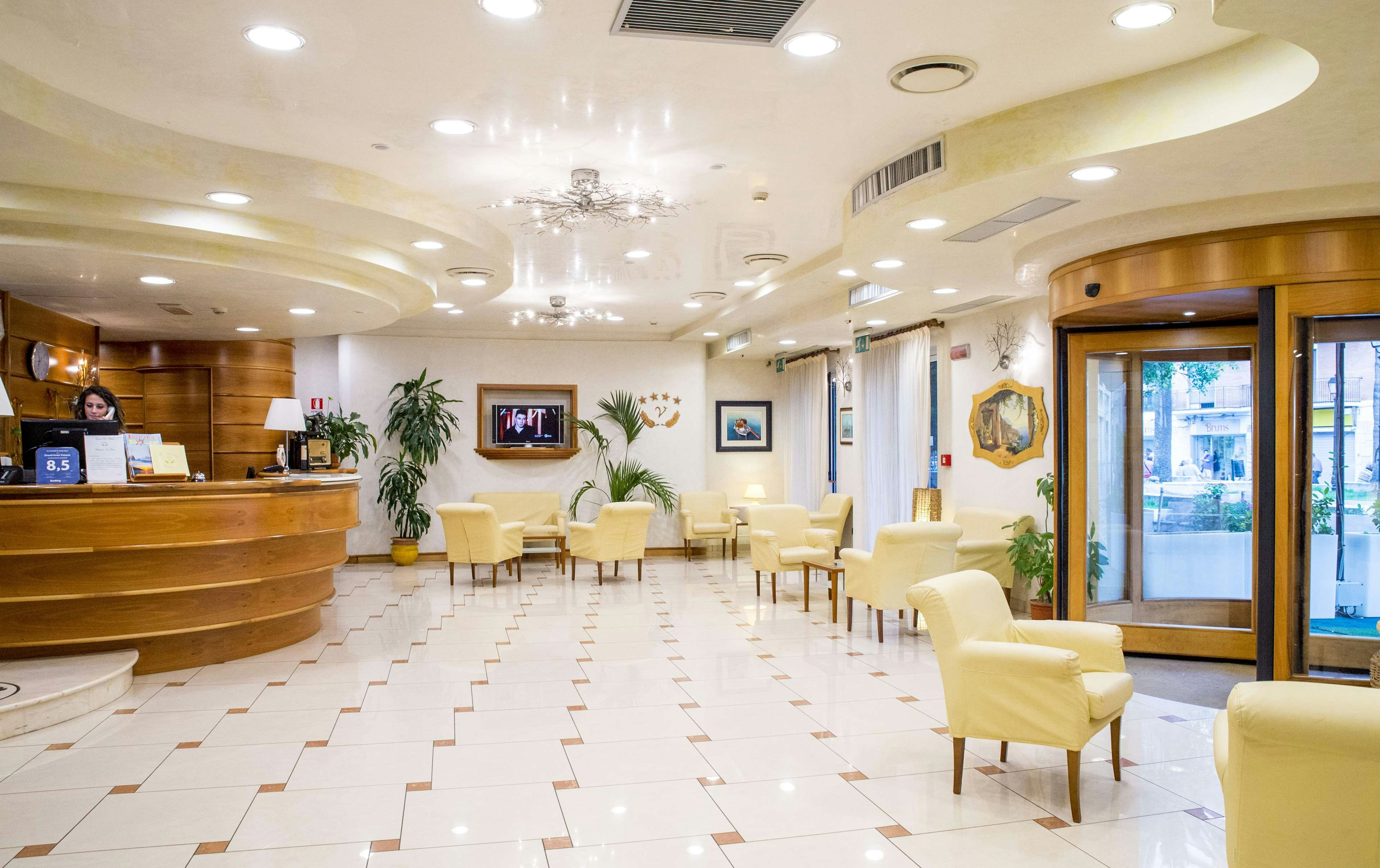 Grand Hotel Victoria 10/56
