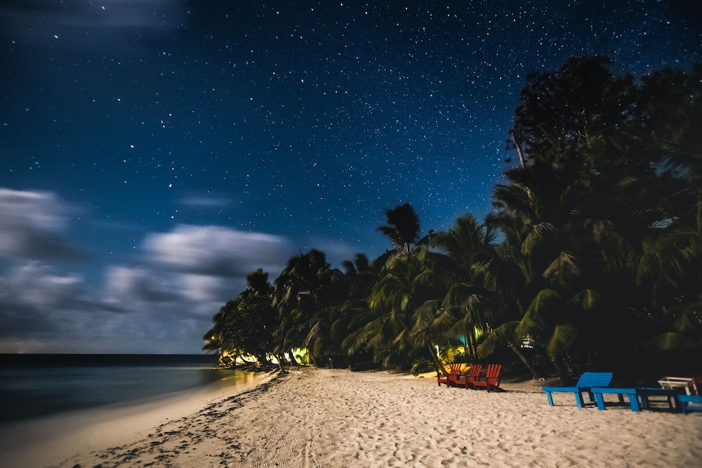 Ranguana Caye Cabanas 26/50
