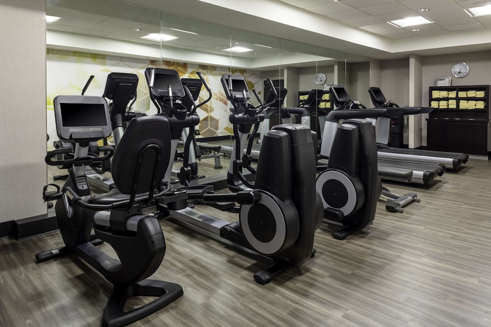 Hyatt Place Dallas/Arlington 34/59