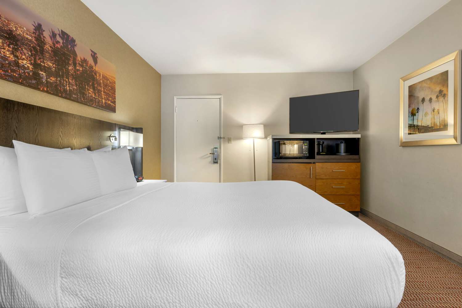 Best Western Royal Palace Inn & Suites 12/46