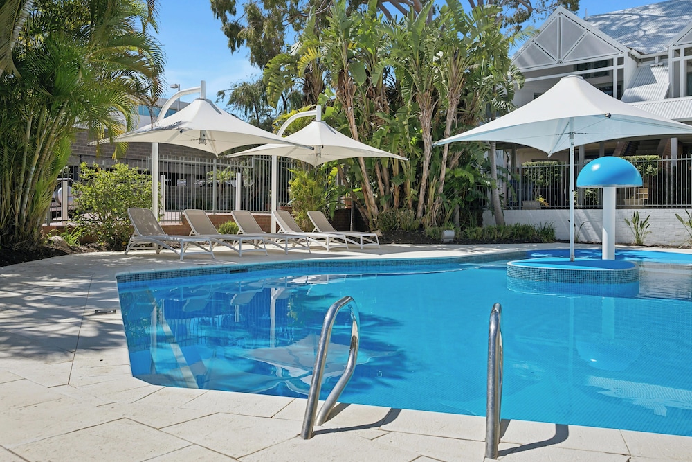 Broadwater Resort Apartments Como 63/67