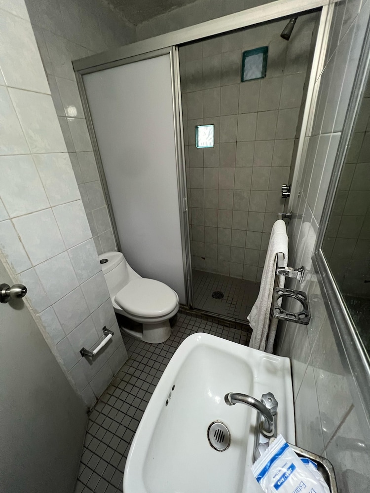 Hotel Suites Jazmin Acapulco 49/50