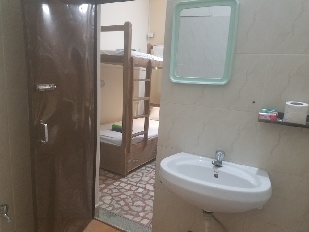 Baba Guest House 51/58