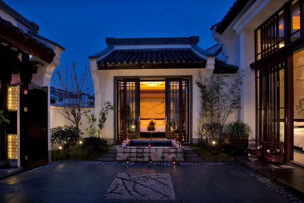 Banyan Tree Hangzhou 24/49