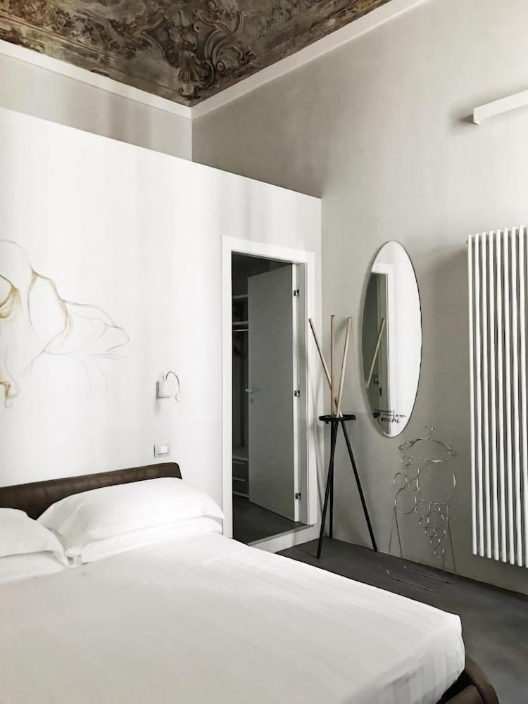 Piazza Castello Suite 47/50
