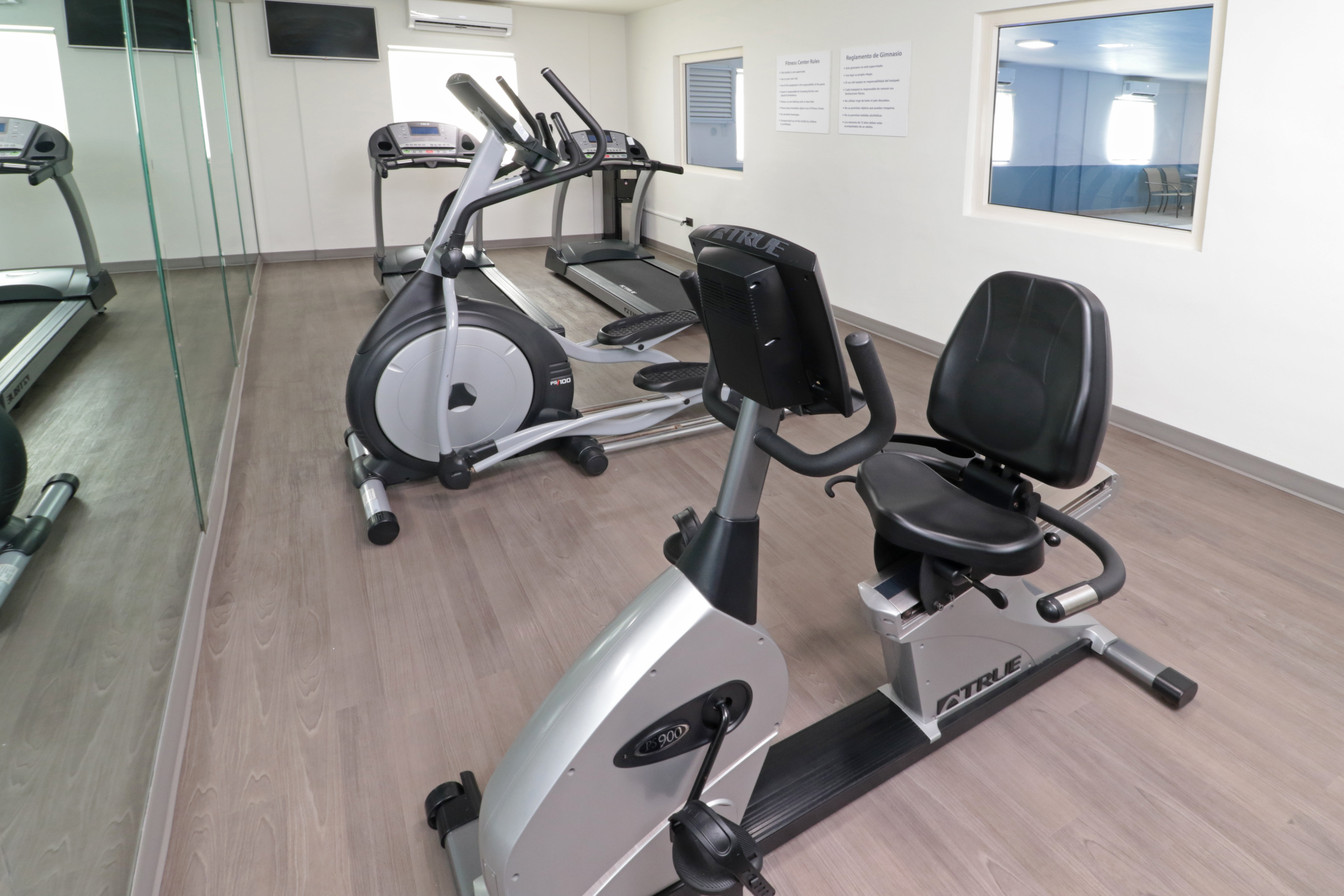 Holiday Inn Express Piedras Negras 39/72
