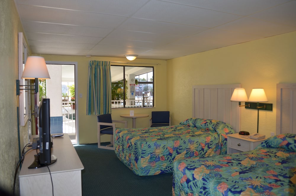 Palmetto Inn &amp; Suites 55/67
