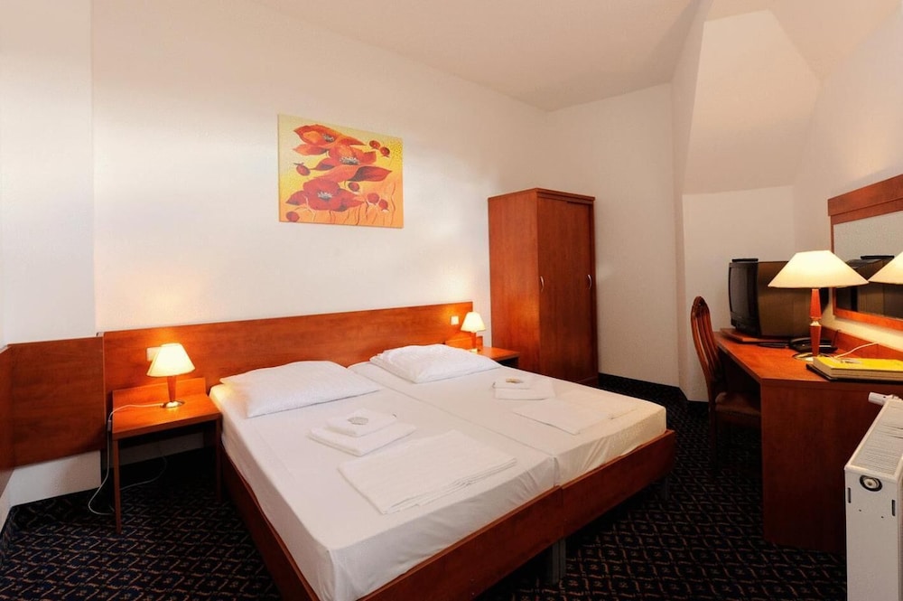 City Hotel Am Kurfuerstendamm 13/33