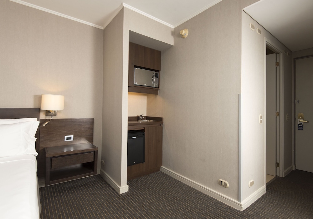 HOLIDAY INN EXPRESS TEMUCO 23/79