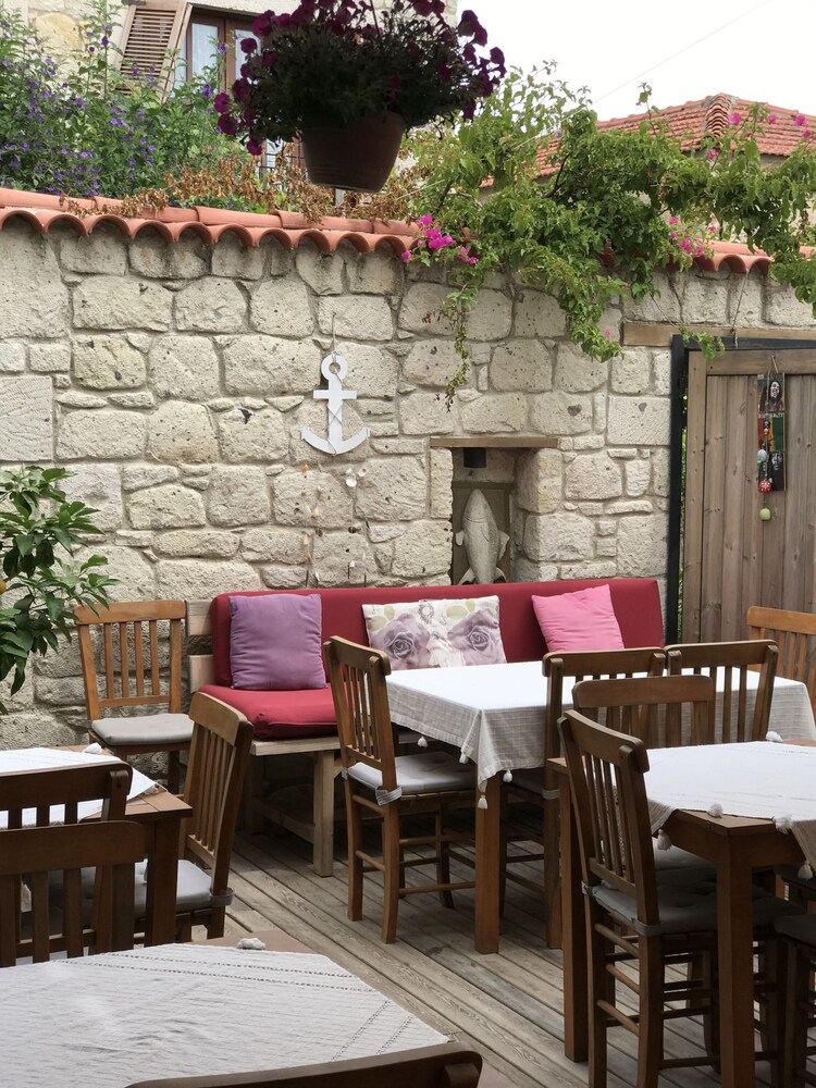 Alacati Cona Butik Otel 28/50