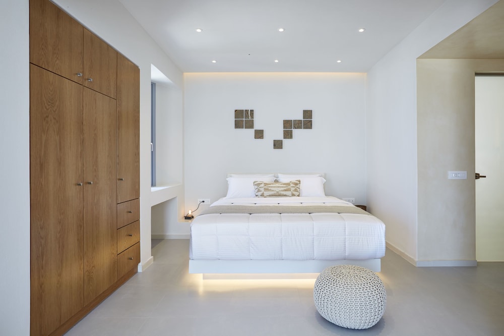 Nova Luxury Suites 17/50