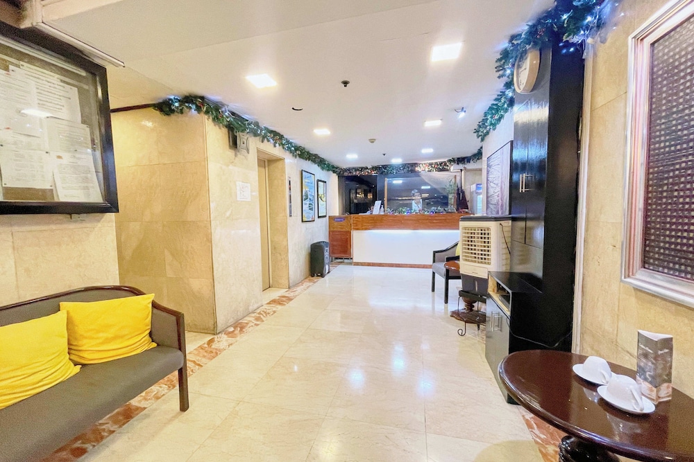 Zen Rooms Makati Amorsolo 7/59
