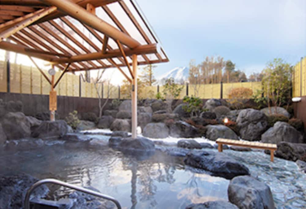 Resort Inn Fuyo Kawaguchiko Inter Store 35/57