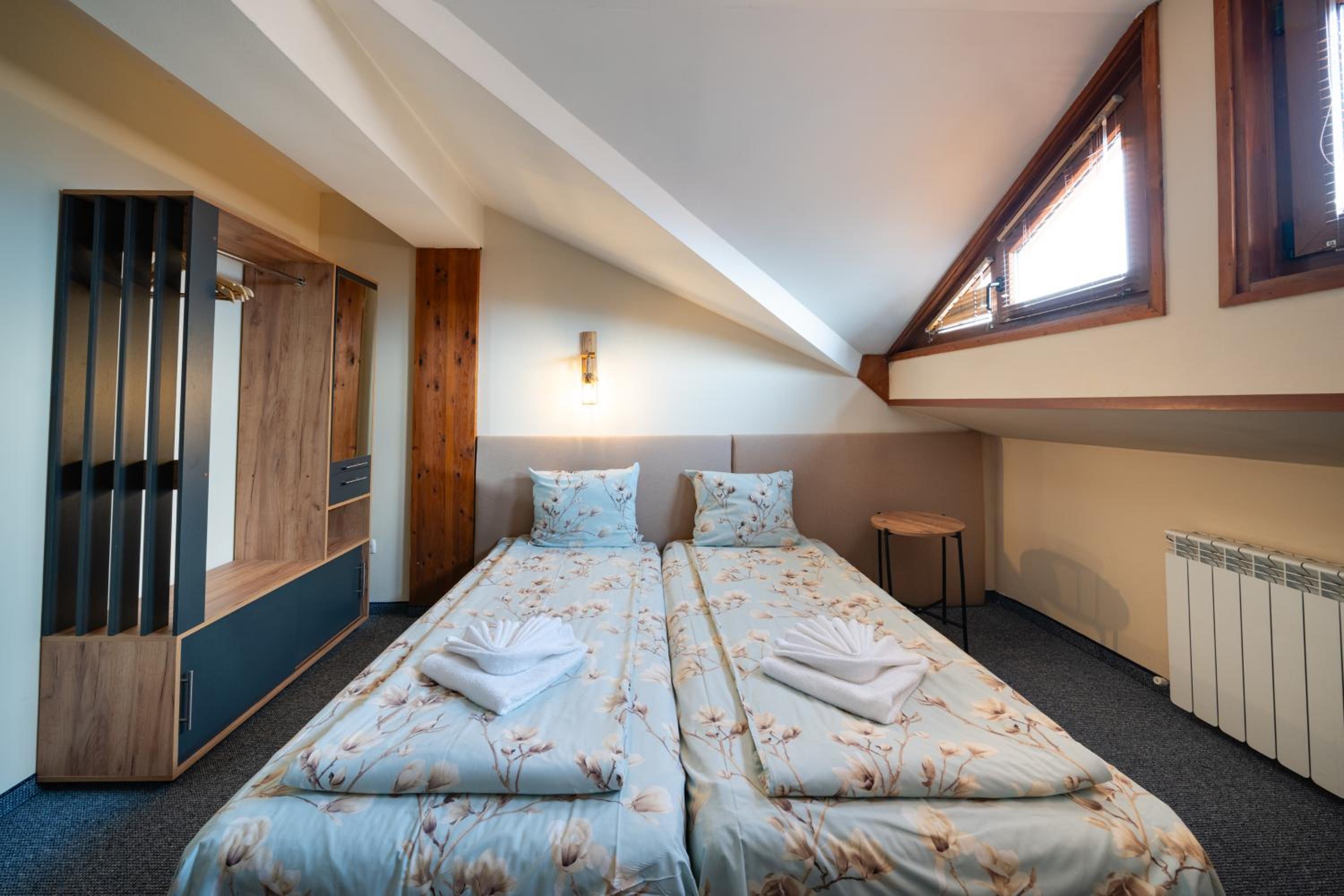 Family, King and Twin Beds, Attic