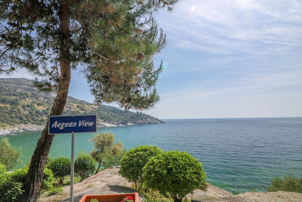 Tosca Beach Hotel 45/50