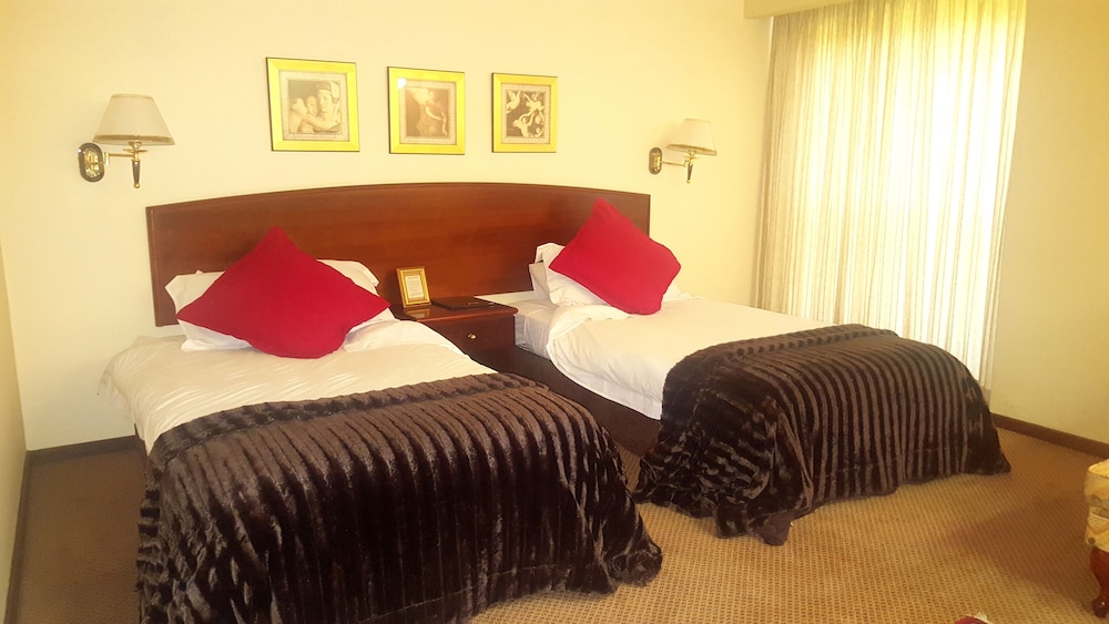 STANDARD, TWIN BEDS