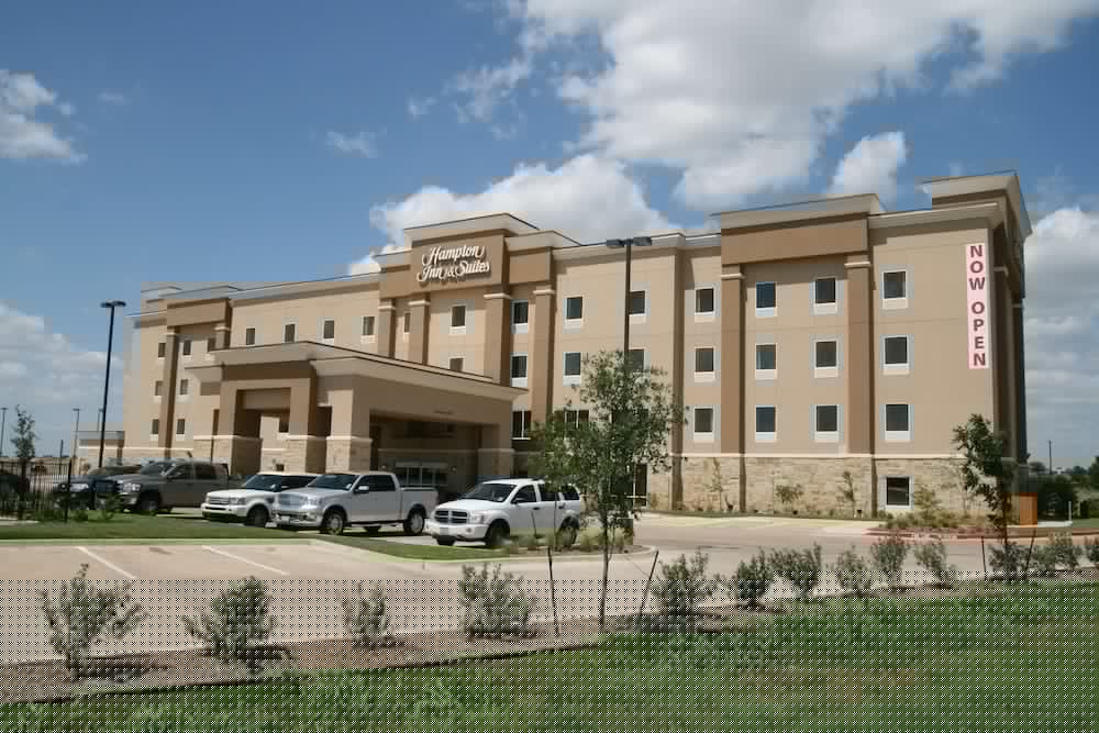 Hampton Inn and Suites Cleburne