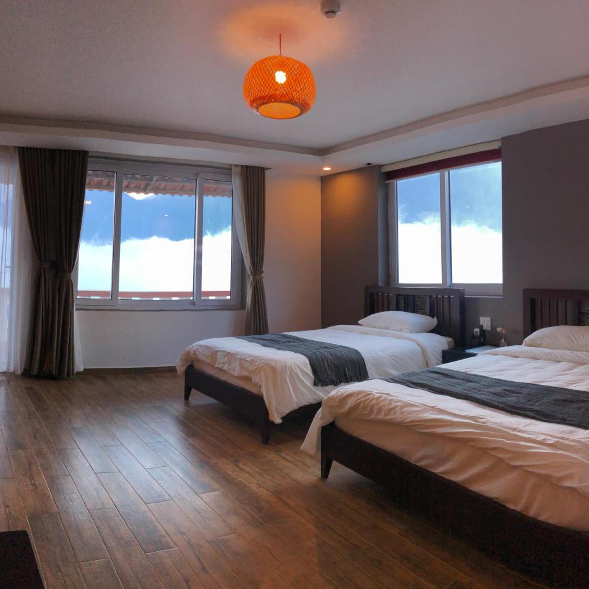 Cat Cat View Hotel 24/100
