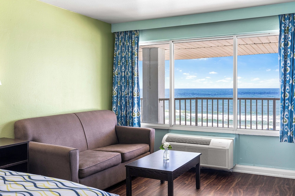 Boardwalk Beach Resort Hotel 35/65