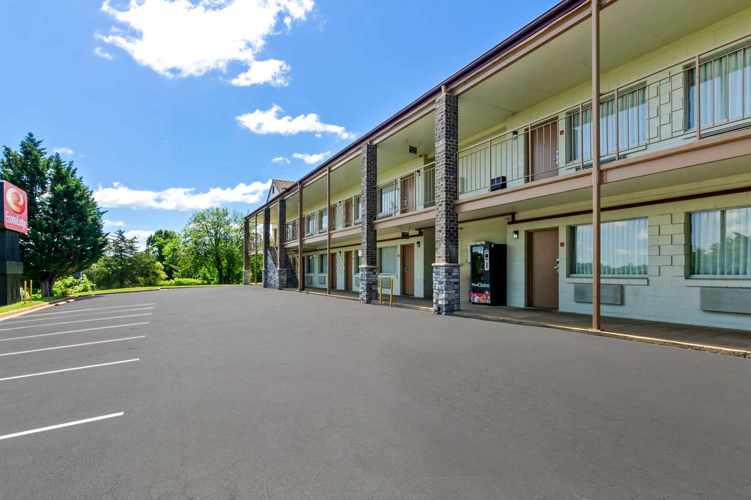 Econo Lodge Lynchburg, VA 39/50