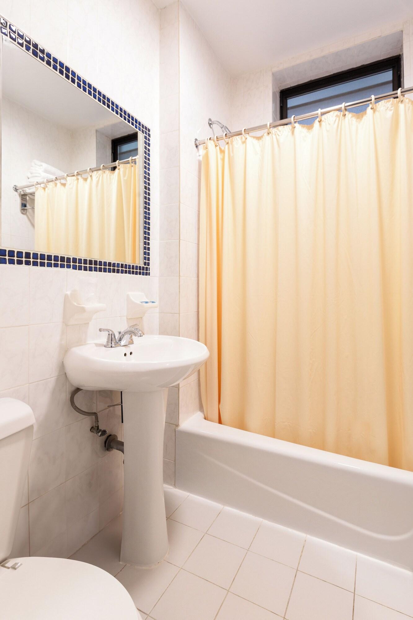 غرفة بسريرين مزدوجين، Hotel St James 7/8