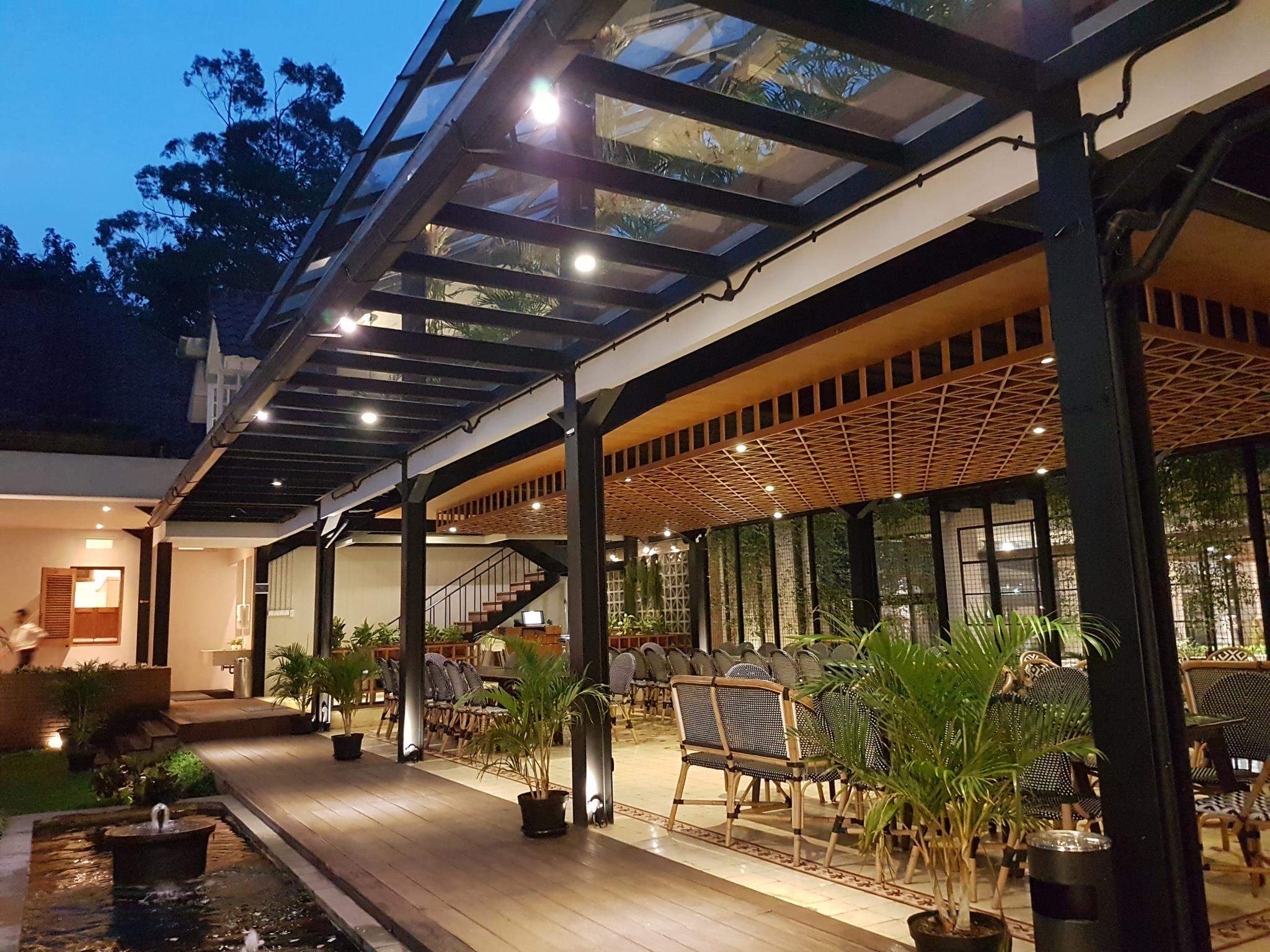 Beehive Boutique Hotel 1/24