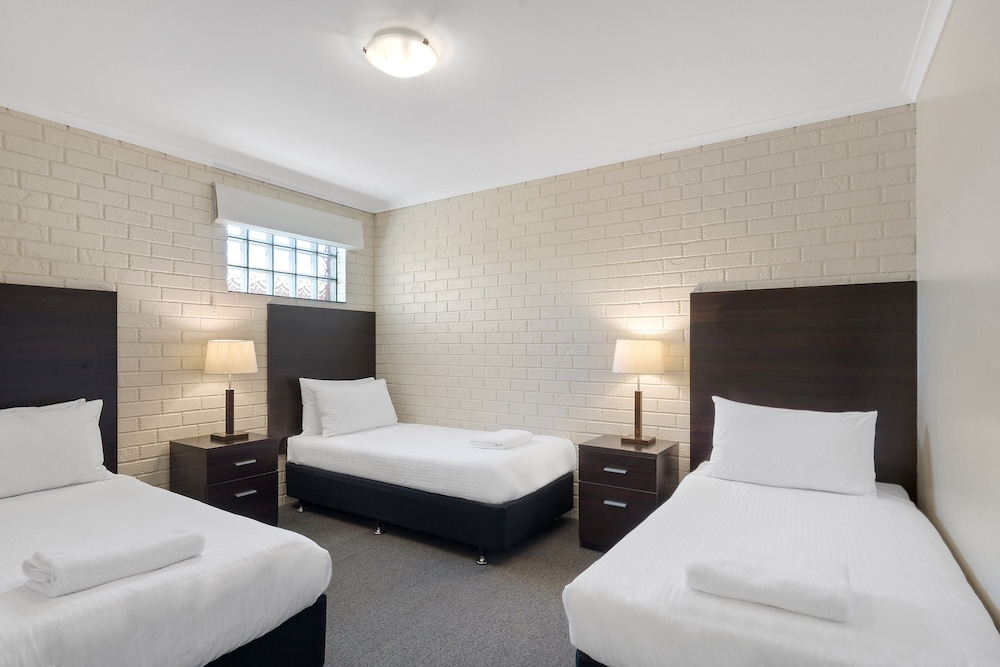 Burke And Wills Motor Inn Swan Hill 9/37