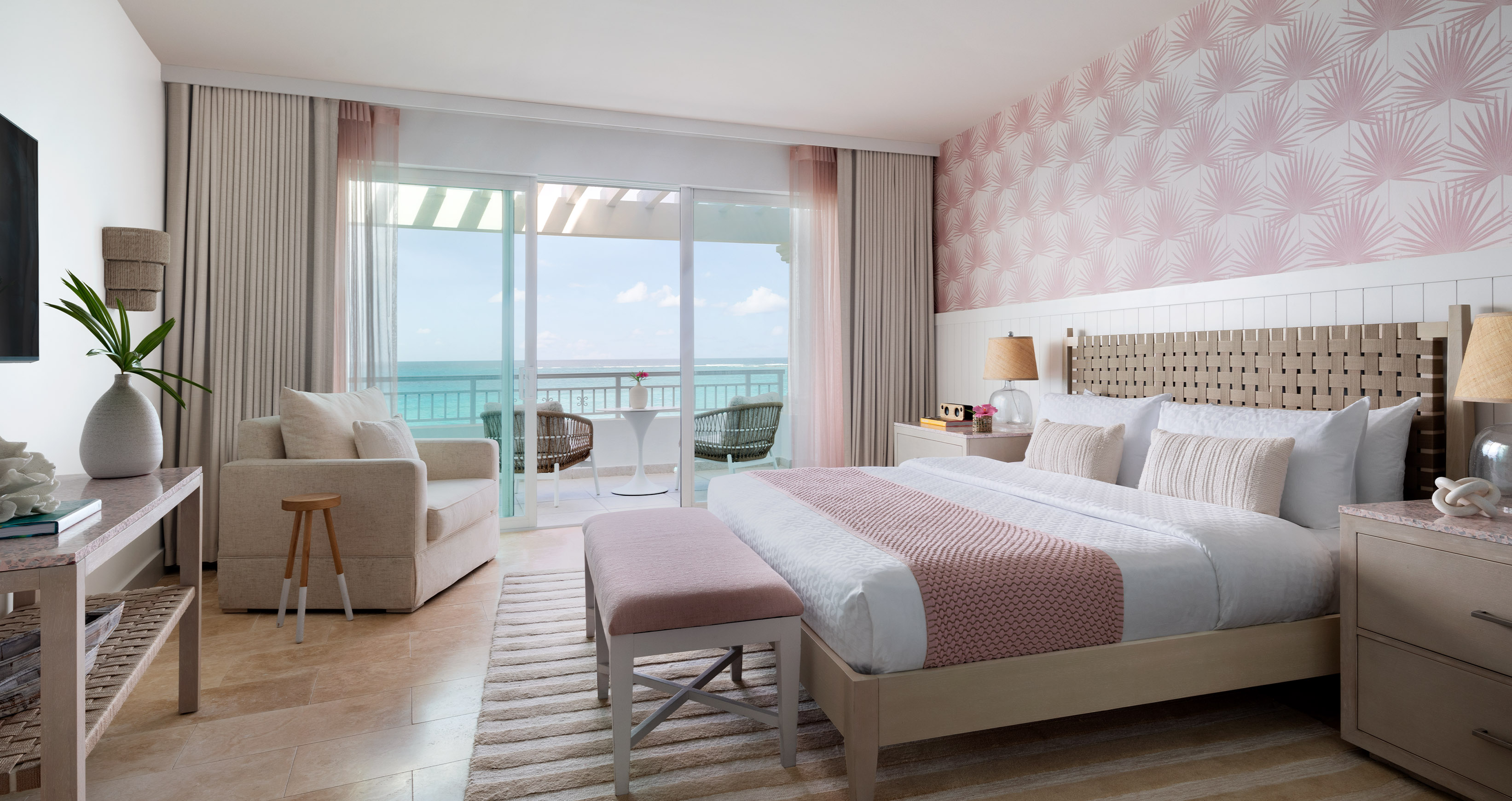 Honeymoon, East Bay, Suite, Beach Front, Butler