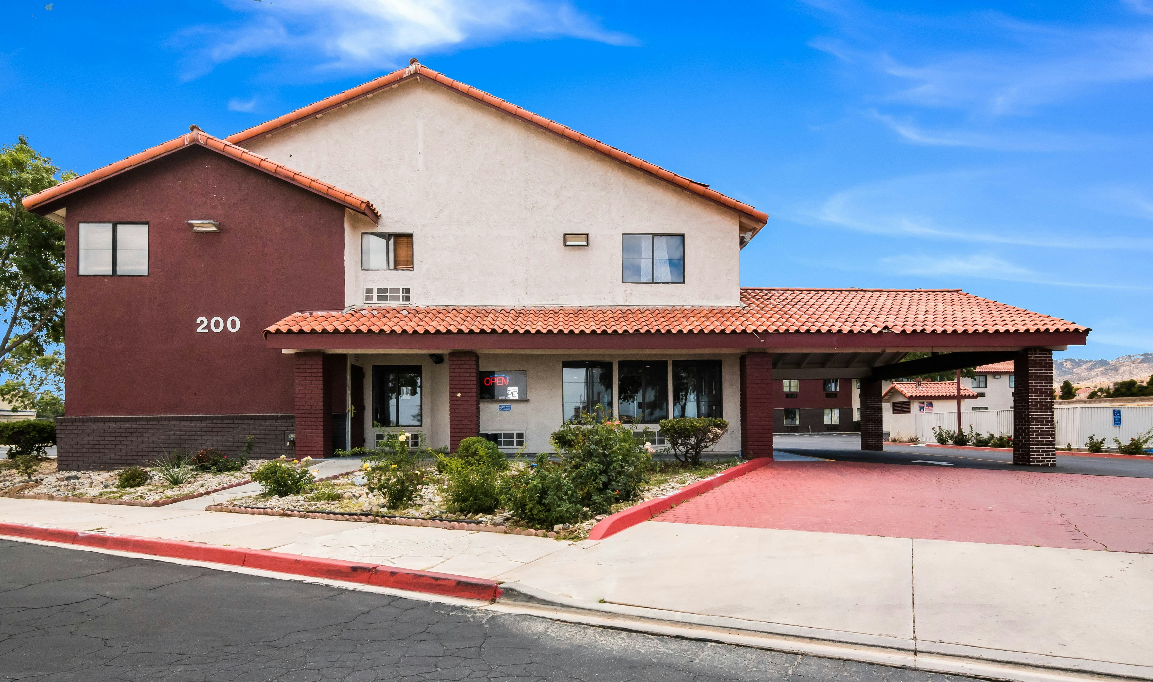 Red Roof Inn Palmdale 8/30