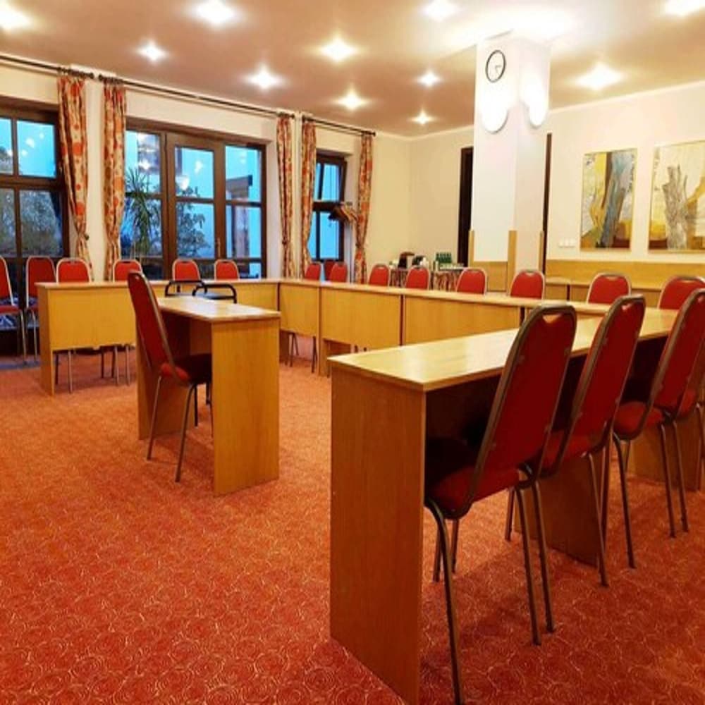 Park Hotel Pruhonice 36/50