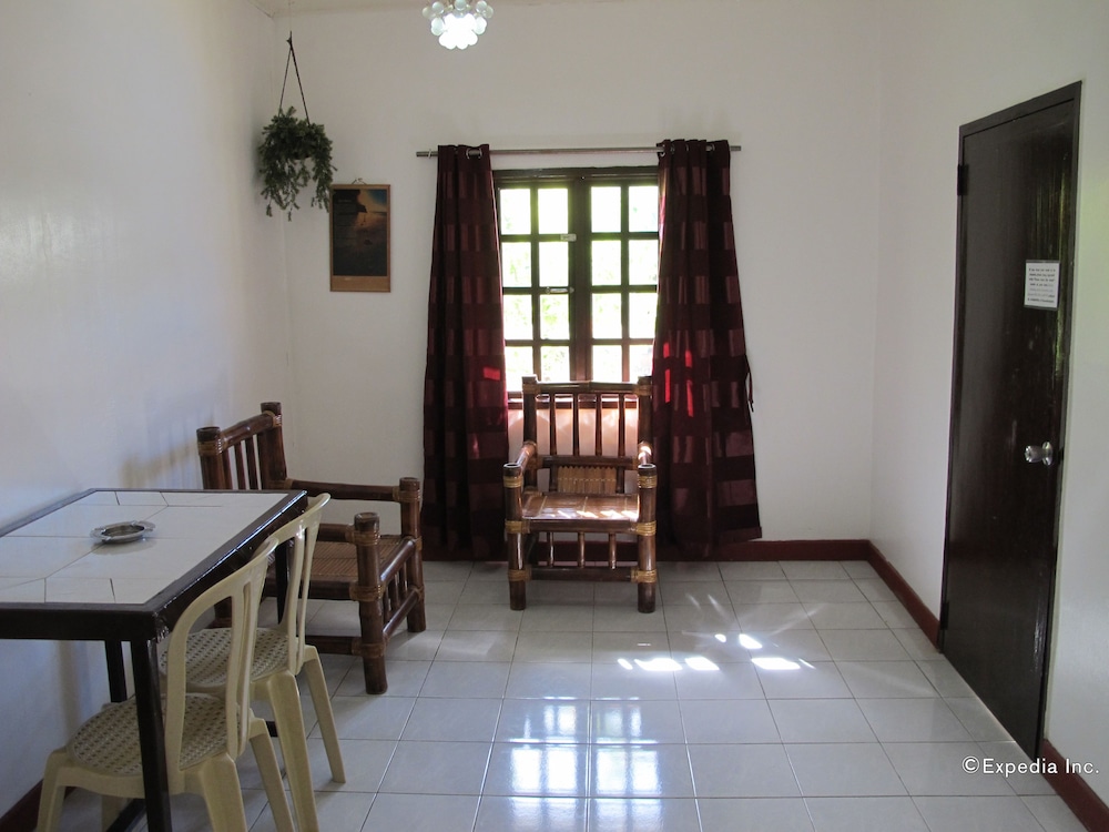 Seashore Beach Resort 38/58