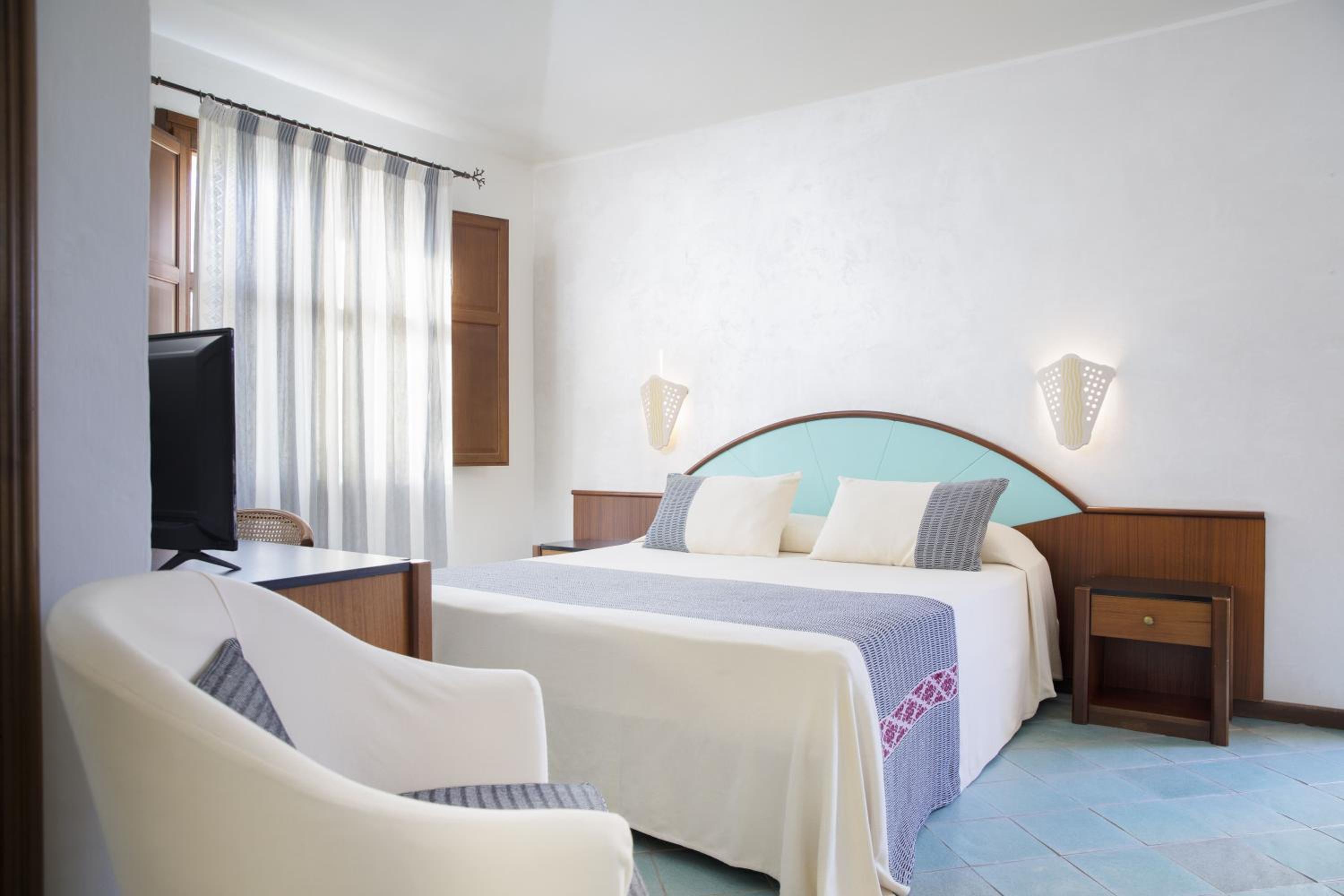 CLASSIC, DOUBLE OR TWIN BED