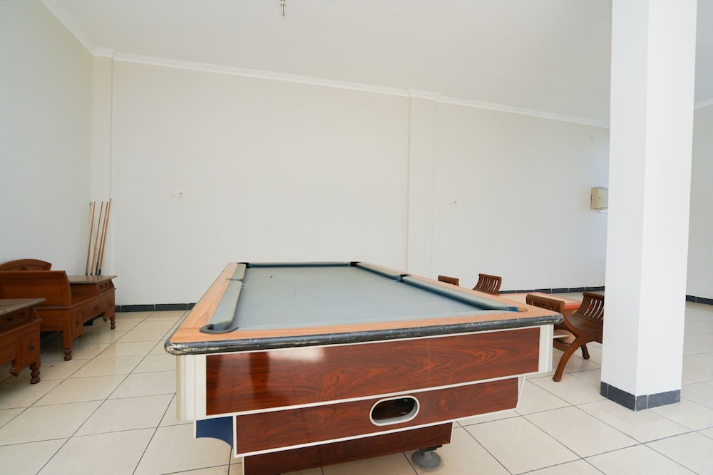 Oyo 2075 Graha Marina 37/54